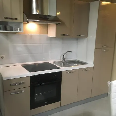 Le Carezze Apartment *
